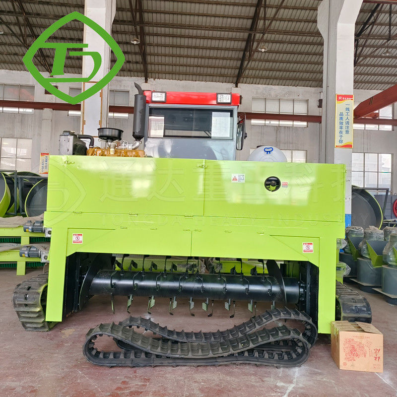 Sığır gübre çiftliğinde Crawler tipi kompost yapma makinesi / Organik gübre kompost yapma makinesi